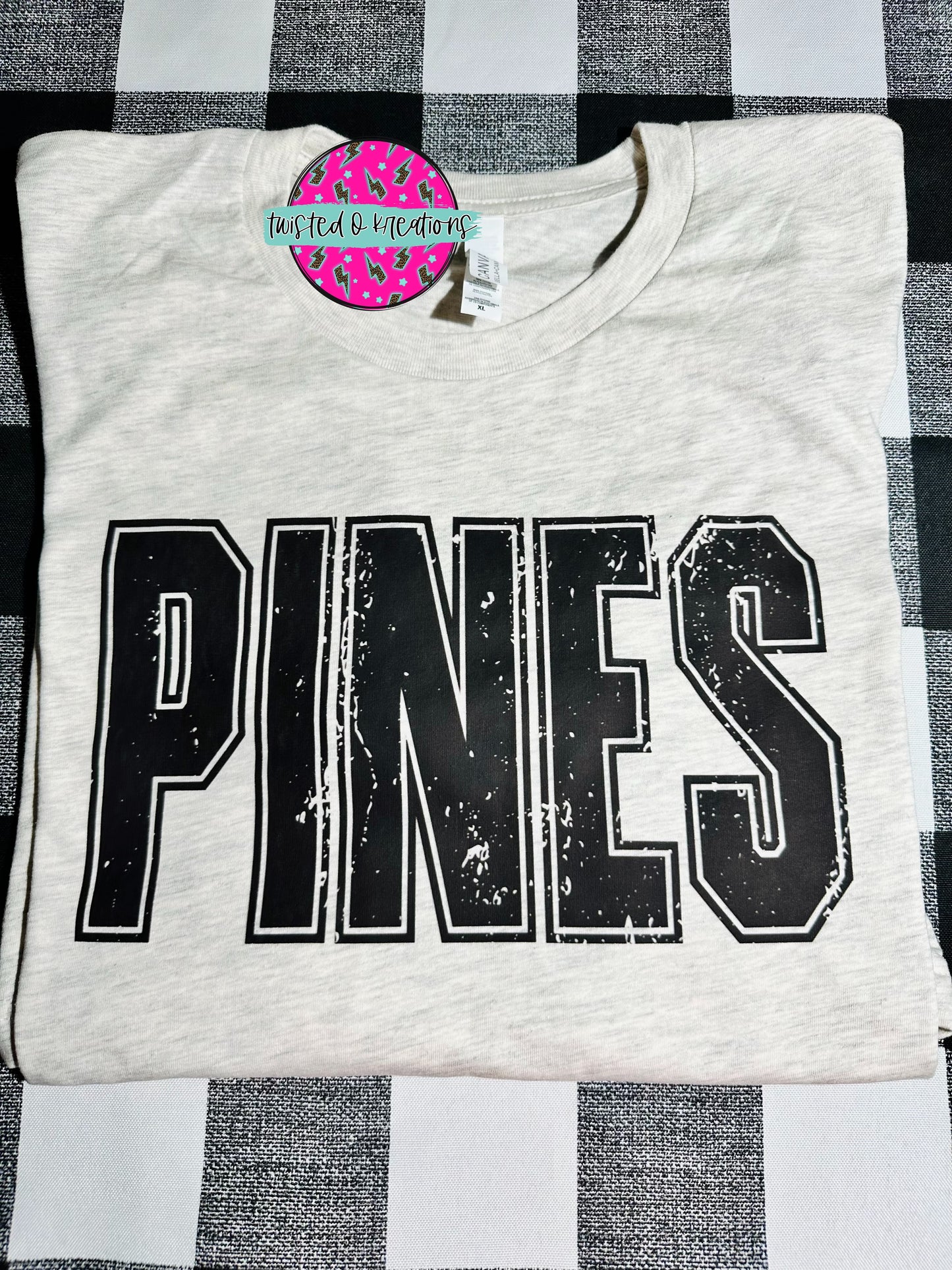 Pines tee